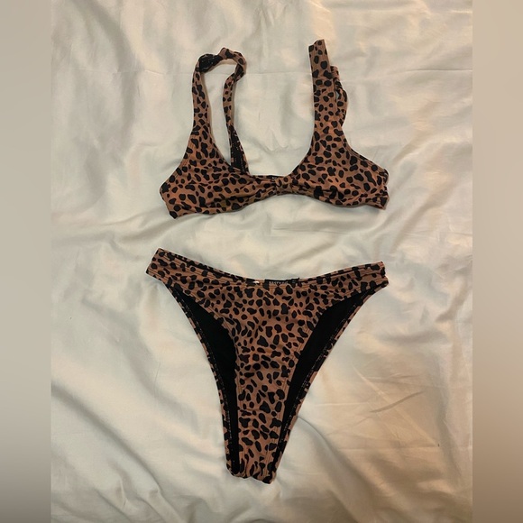 Nasty Gal Cheetah Swimsuit - Picture 2 of 7